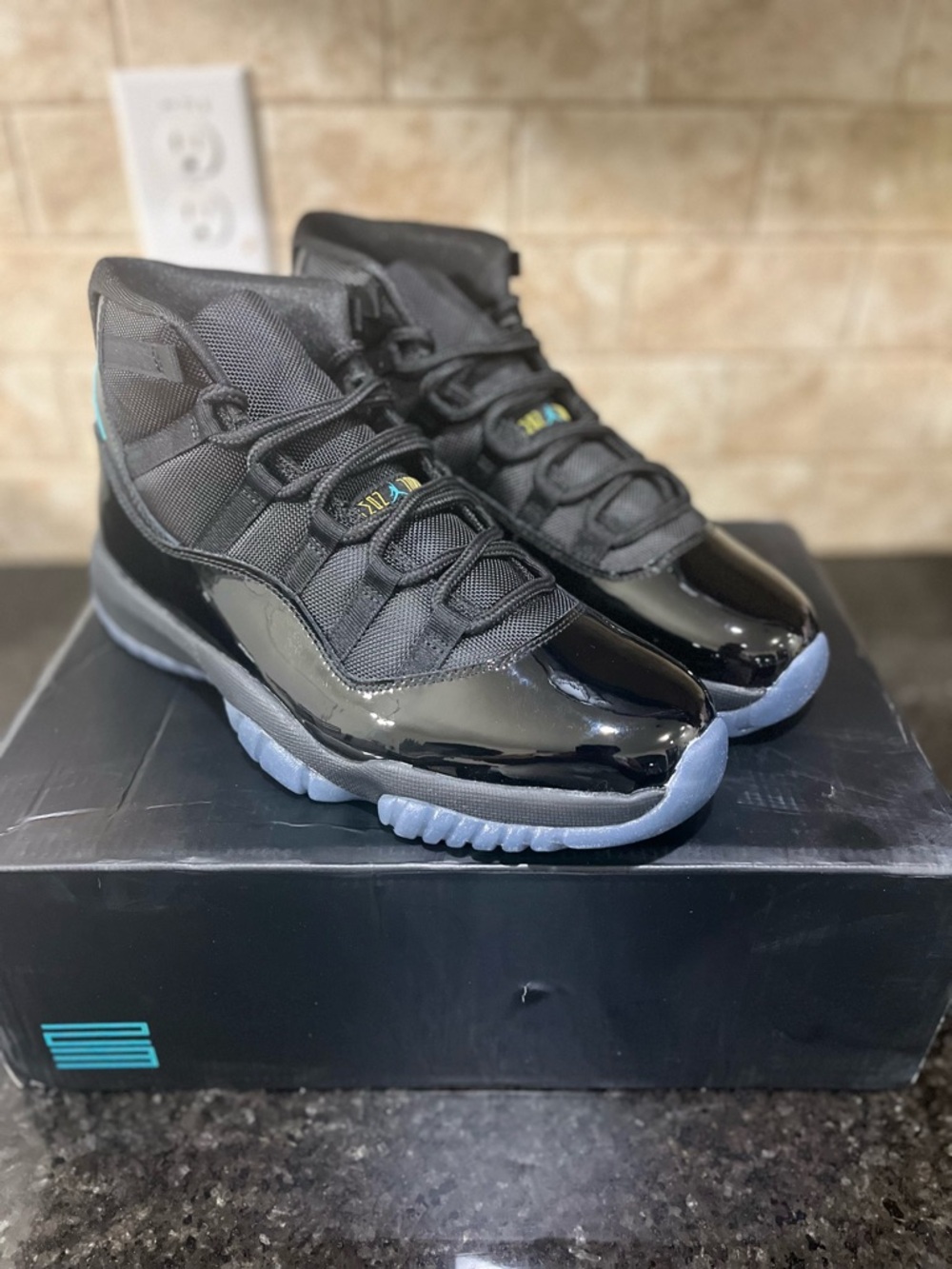 Air Jordan 11 Gamma Blue